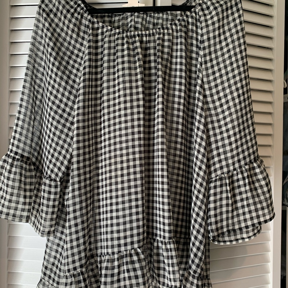 Lightweight on or off the shoulder too